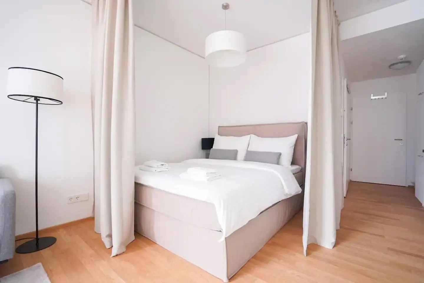 Exquisite Studio With Rooftop Pool Apartment Vienna Austria