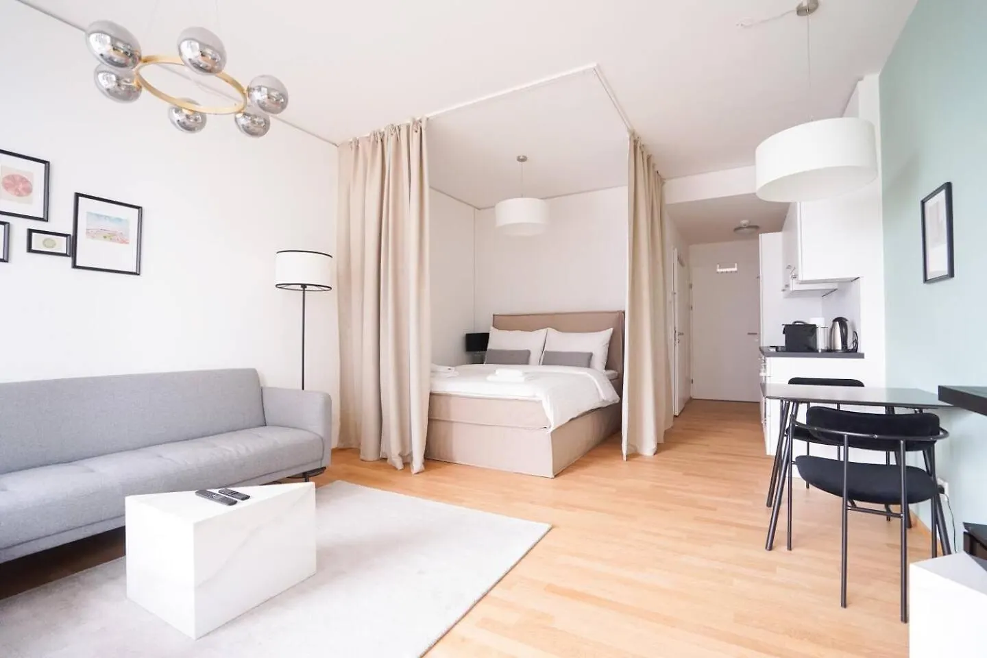 Exquisite Studio With Rooftop Pool Apartment Vienna